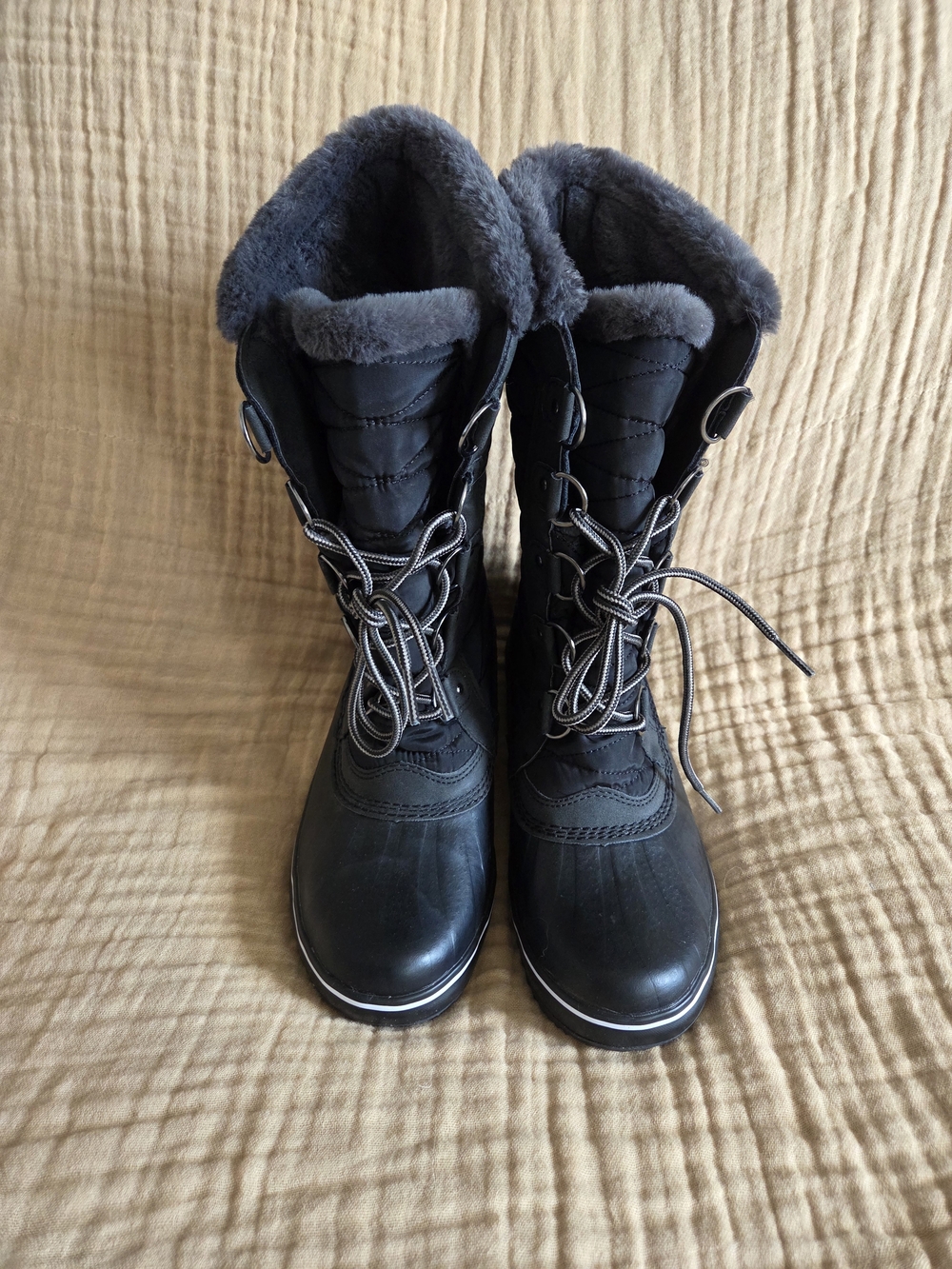 JBU Women’s Insulated Winter Lace-Up Boots - NEW